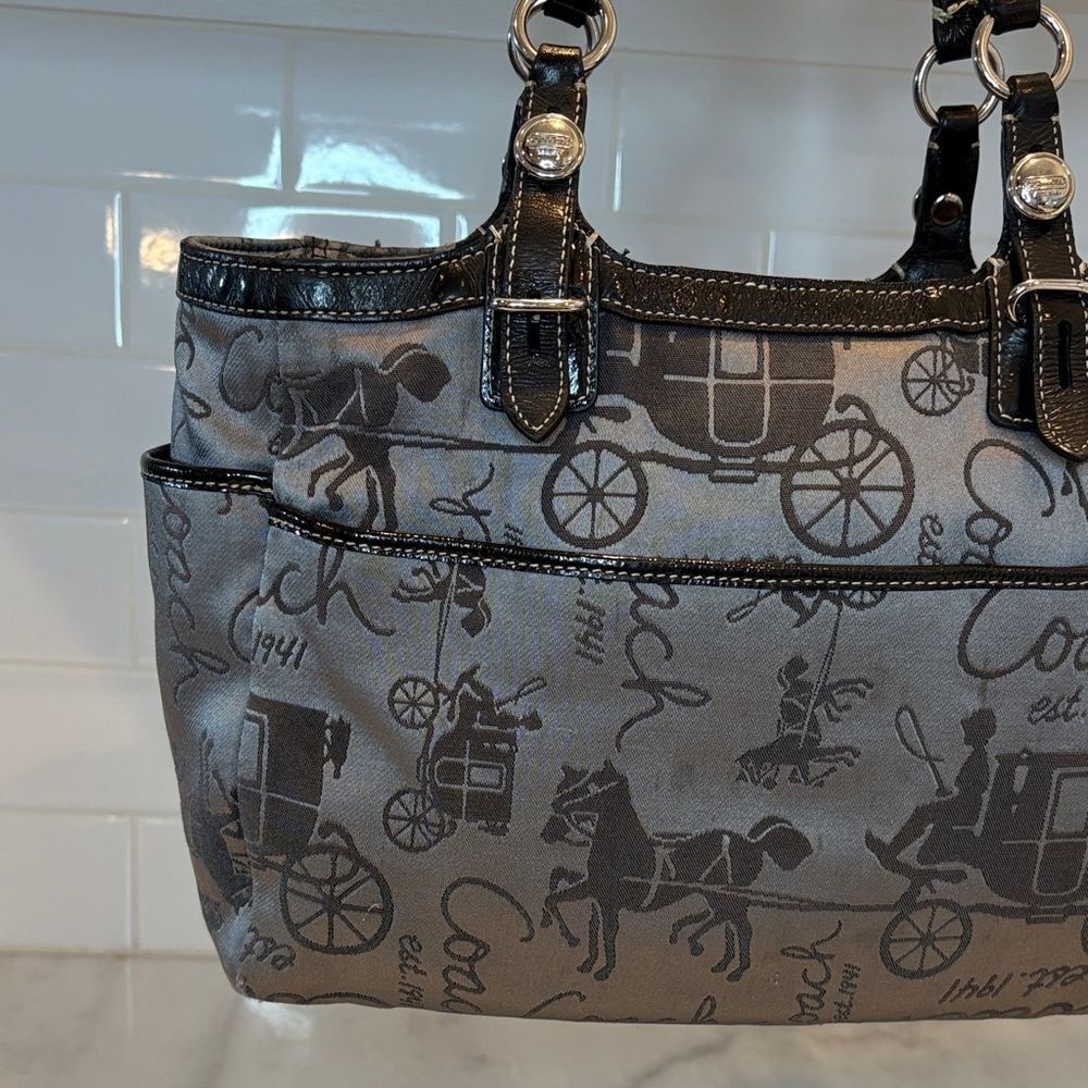 Coach Bag Purse Handbag Horse Carriage Signature Gray Silver EW Tote Pocketbook - Picture 4 of 16
